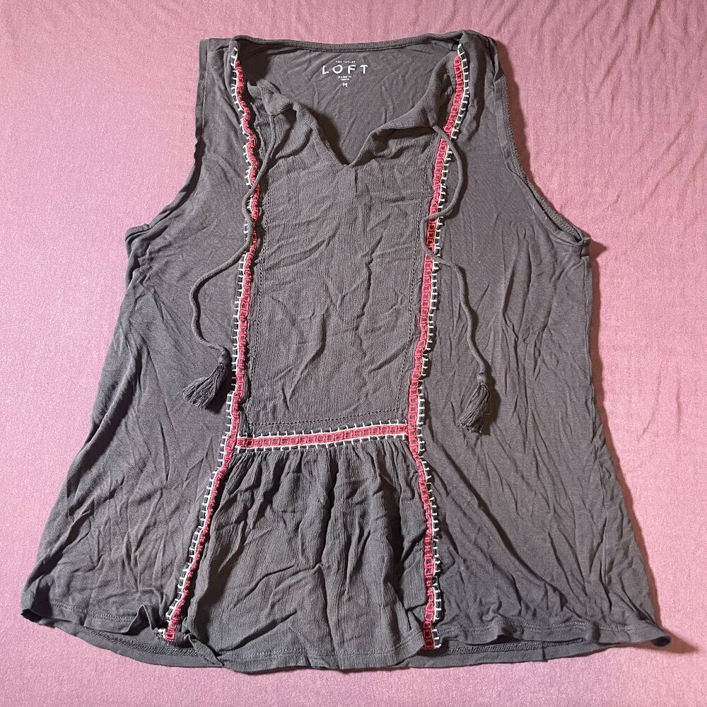 LOFT Ann Taylor Lightweight Tank Top with tassel tie shut, embroidered - Medium - Picture 2 of 8